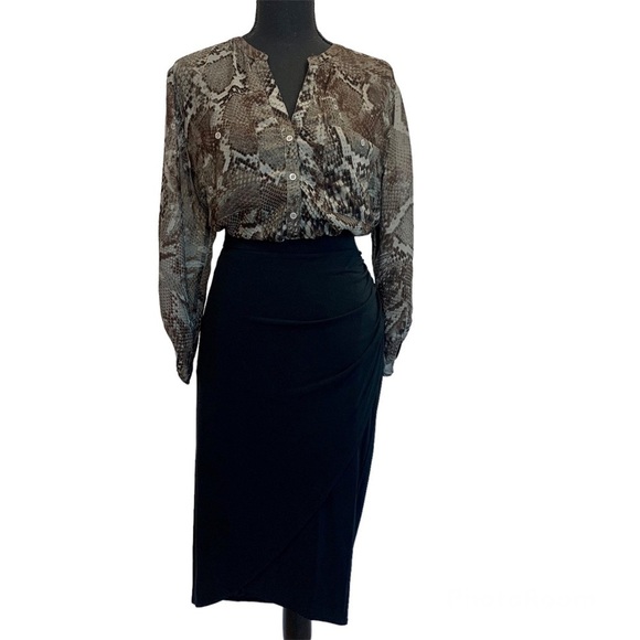 FRED David Khaki brown gray snake print sheer button front blouse Sz L - Picture 3 of 13